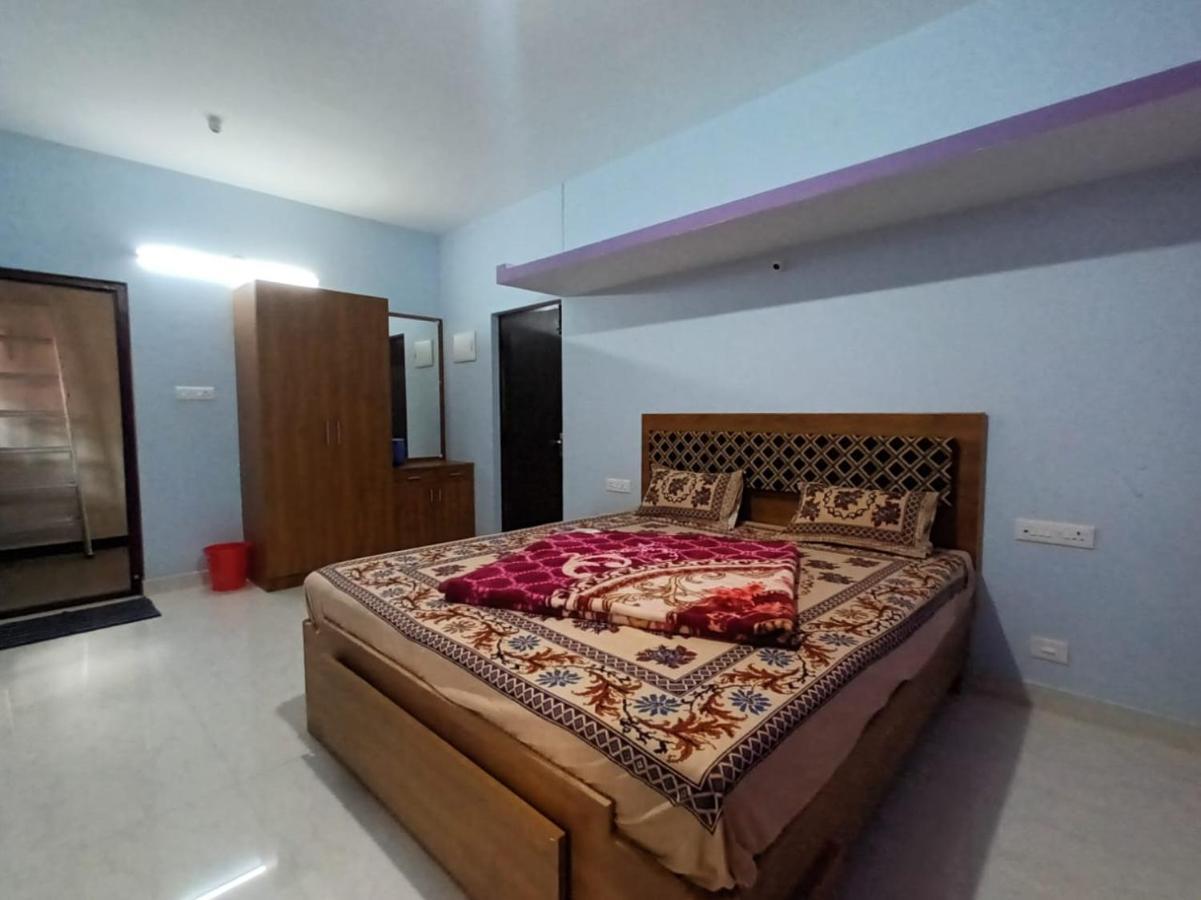 Апартаменты Karpagam Residency Утакаманд Экстерьер фото